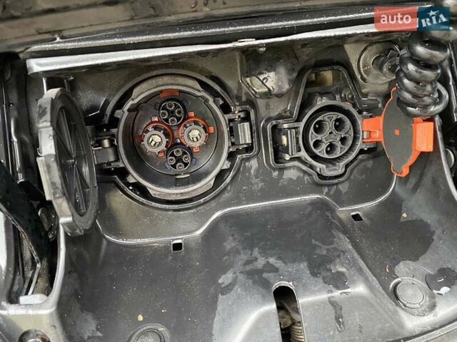 Черный Ниссан Лиф, объемом двигателя 0 л и пробегом 132 тыс. км за 5900 $, фото 17 на Automoto.ua