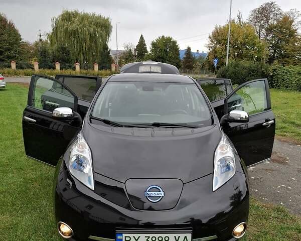 Черный Ниссан Лиф, объемом двигателя 0 л и пробегом 137 тыс. км за 7200 $, фото 10 на Automoto.ua