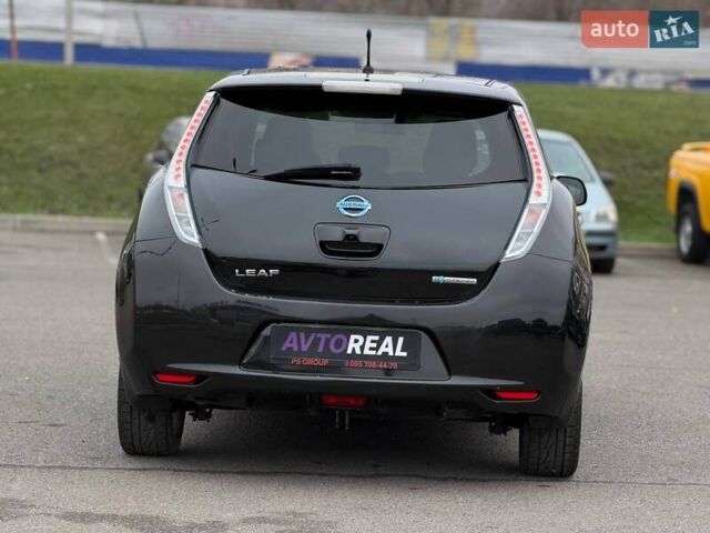 Чорний Ніссан Ліф, об'ємом двигуна 0 л та пробігом 118 тис. км за 7500 $, фото 19 на Automoto.ua