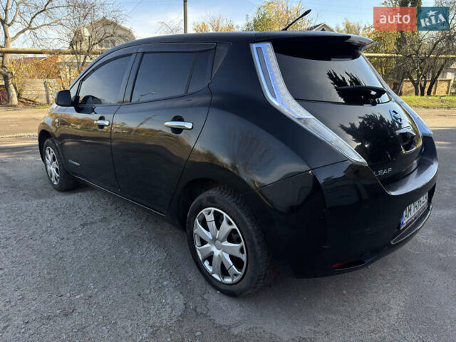 Черный Ниссан Лиф, объемом двигателя 0 л и пробегом 127 тыс. км за 3850 $, фото 2 на Automoto.ua