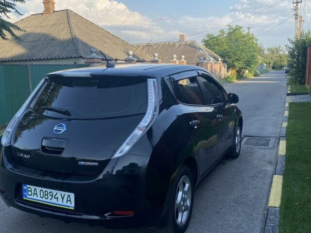 Чорний Ніссан Ліф, об'ємом двигуна 0 л та пробігом 165 тис. км за 5900 $, фото 3 на Automoto.ua