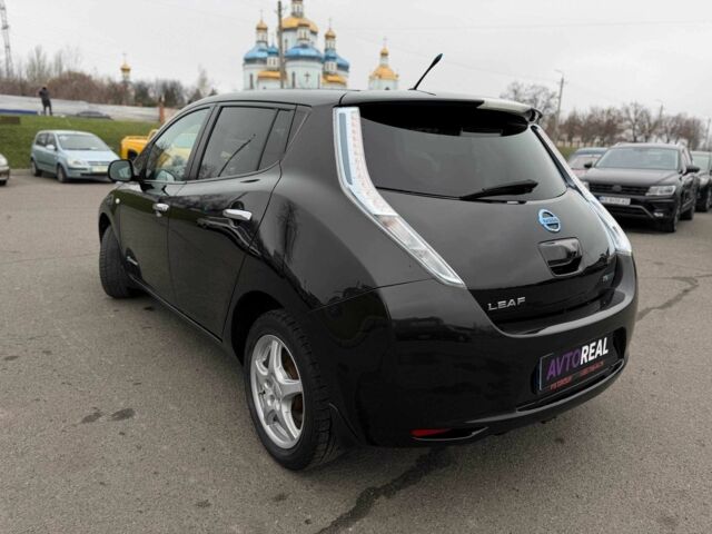 Чорний Ніссан Ліф, об'ємом двигуна 2 л та пробігом 118 тис. км за 7500 $, фото 6 на Automoto.ua