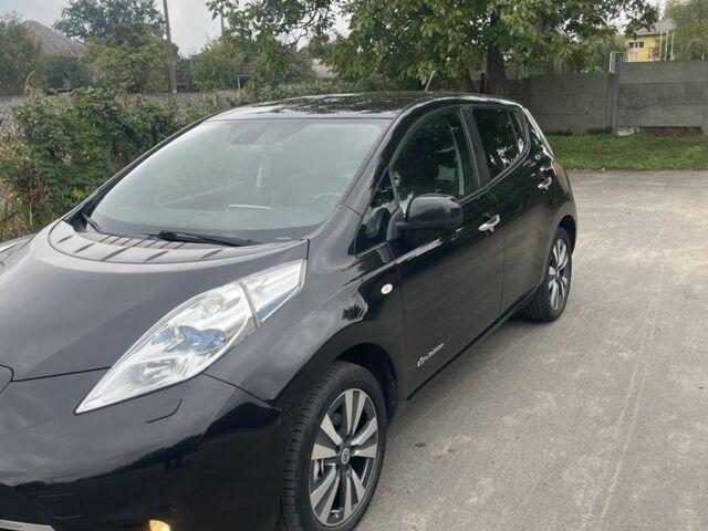 Чорний Ніссан Ліф, об'ємом двигуна 0 л та пробігом 130 тис. км за 7200 $, фото 1 на Automoto.ua