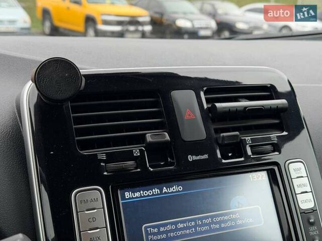 Чорний Ніссан Ліф, об'ємом двигуна 0 л та пробігом 118 тис. км за 7500 $, фото 49 на Automoto.ua