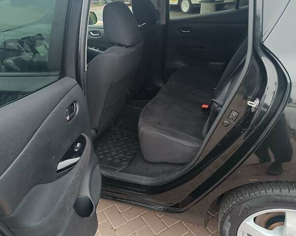 Черный Ниссан Лиф, объемом двигателя 0 л и пробегом 100 тыс. км за 6350 $, фото 14 на Automoto.ua