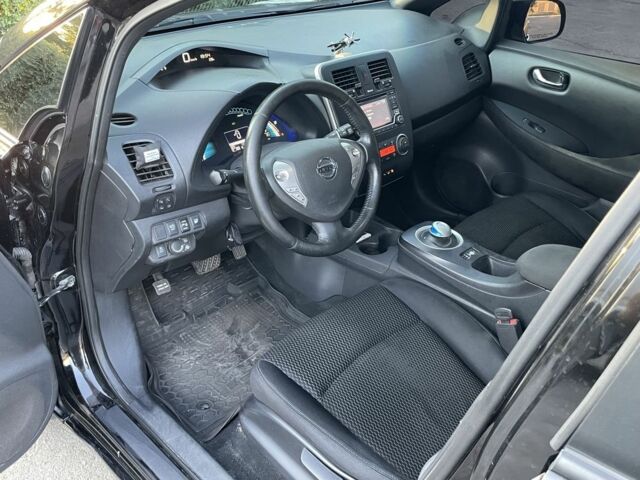 Черный Ниссан Лиф, объемом двигателя 0 л и пробегом 170 тыс. км за 4300 $, фото 4 на Automoto.ua