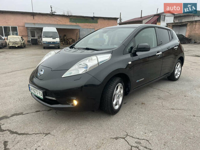 Черный Ниссан Лиф, объемом двигателя 0 л и пробегом 137 тыс. км за 6500 $, фото 1 на Automoto.ua