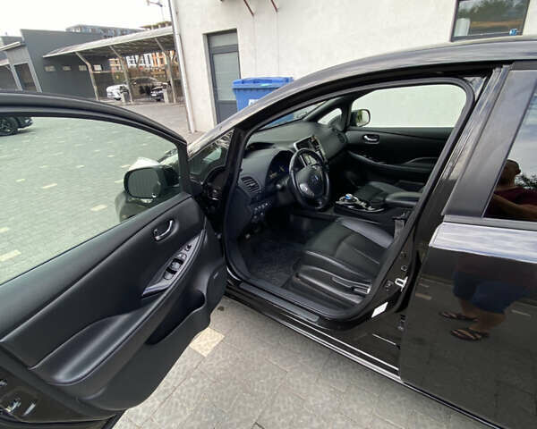 Ниссан Лиф 2014 в Ужгороде на Automoto.ua Черный Ниссан Лиф, объемом двигателя 0 л и пробегом 186 тыс. км за 6950 $, фото 5 на Automoto.ua