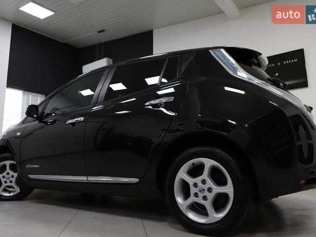 Чорний Ніссан Ліф, об'ємом двигуна 0 л та пробігом 55 тис. км за 6900 $, фото 19 на Automoto.ua