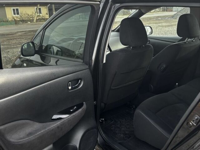 Чорний Ніссан Ліф, об'ємом двигуна 0 л та пробігом 144 тис. км за 5999 $, фото 6 на Automoto.ua