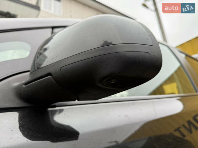 Черный Ниссан Лиф, объемом двигателя 0 л и пробегом 218 тыс. км за 6850 $, фото 32 на Automoto.ua