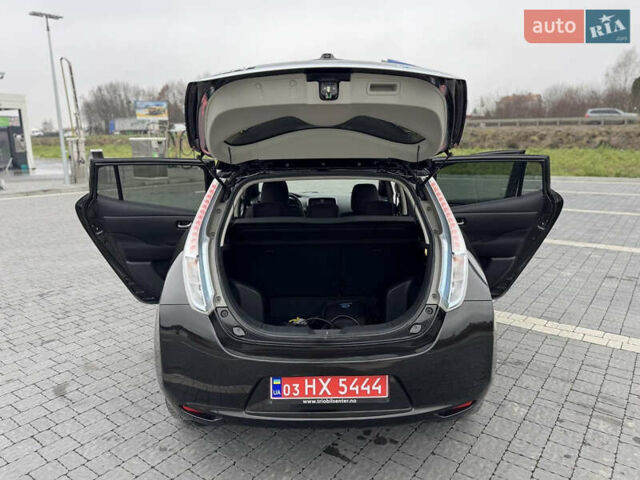 Черный Ниссан Лиф, объемом двигателя 0 л и пробегом 100 тыс. км за 5999 $, фото 26 на Automoto.ua