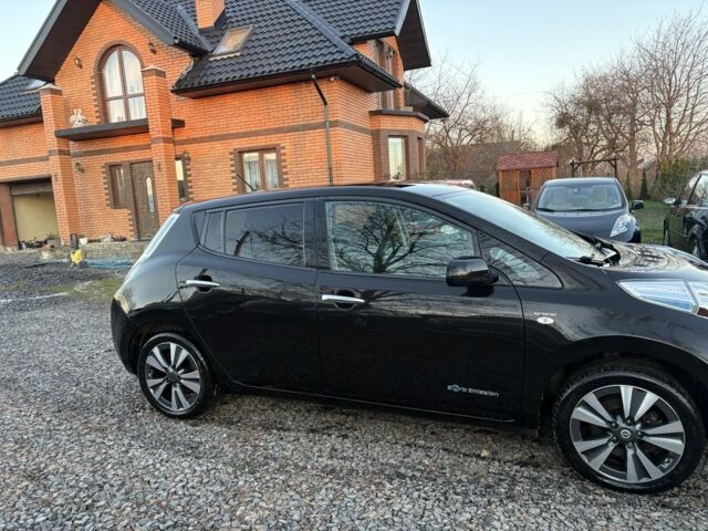 Черный Ниссан Лиф, объемом двигателя 0 л и пробегом 120 тыс. км за 6500 $, фото 2 на Automoto.ua