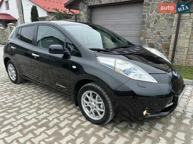 Черный Ниссан Лиф, объемом двигателя 0 л и пробегом 109 тыс. км за 7500 $, фото 5 на Automoto.ua