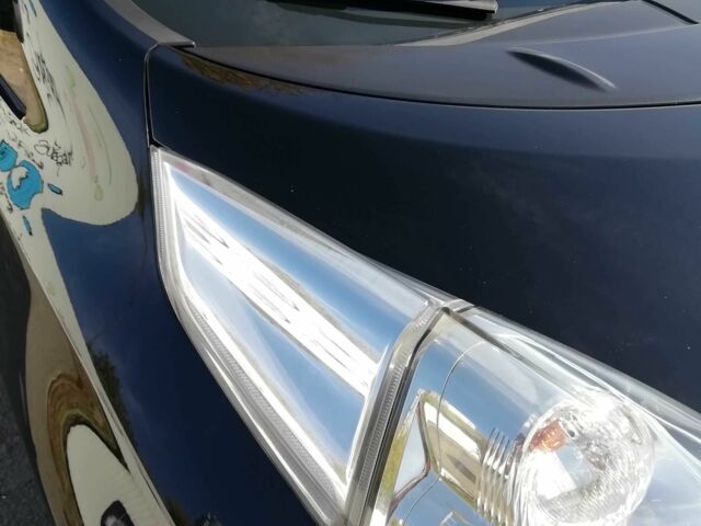 Черный Ниссан Лиф, объемом двигателя 0 л и пробегом 129 тыс. км за 6300 $, фото 14 на Automoto.ua