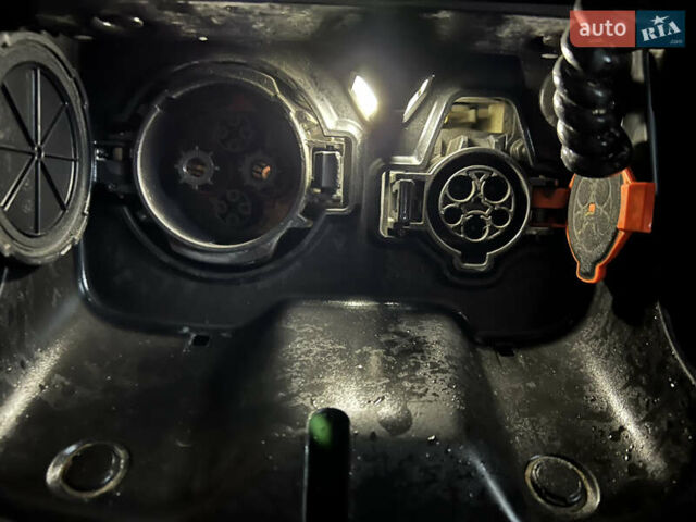 Черный Ниссан Лиф, объемом двигателя 0 л и пробегом 109 тыс. км за 7500 $, фото 22 на Automoto.ua