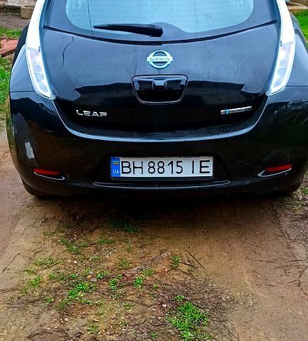 Чорний Ніссан Ліф, об'ємом двигуна 0 л та пробігом 174 тис. км за 6500 $, фото 7 на Automoto.ua