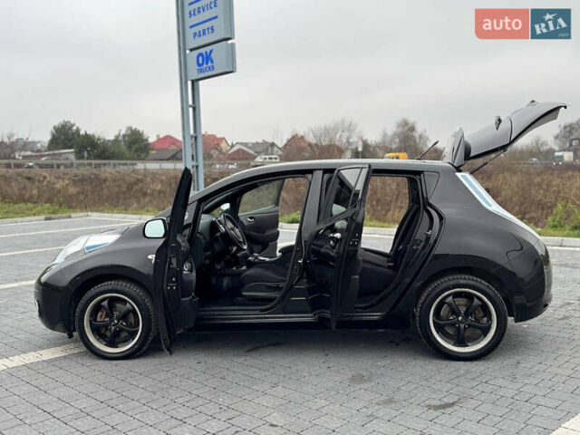 Черный Ниссан Лиф, объемом двигателя 0 л и пробегом 100 тыс. км за 5999 $, фото 22 на Automoto.ua