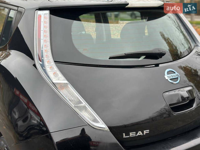 Черный Ниссан Лиф, объемом двигателя 0 л и пробегом 164 тыс. км за 7200 $, фото 39 на Automoto.ua