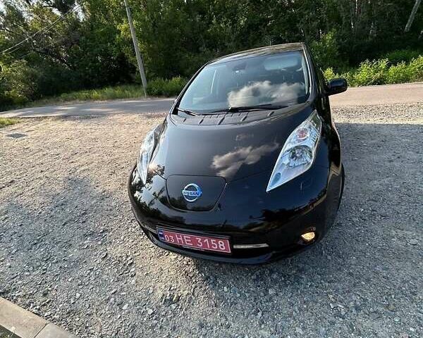 Чорний Ніссан Ліф, об'ємом двигуна 0 л та пробігом 105 тис. км за 7999 $, фото 10 на Automoto.ua