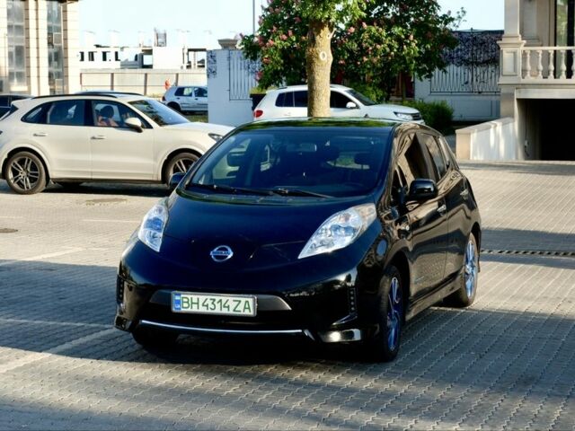 Чорний Ніссан Ліф, об'ємом двигуна 0 л та пробігом 180 тис. км за 6200 $, фото 6 на Automoto.ua