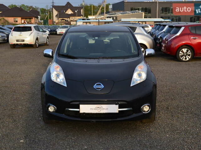 Чорний Ніссан Ліф, об'ємом двигуна 0 л та пробігом 126 тис. км за 6500 $, фото 2 на Automoto.ua