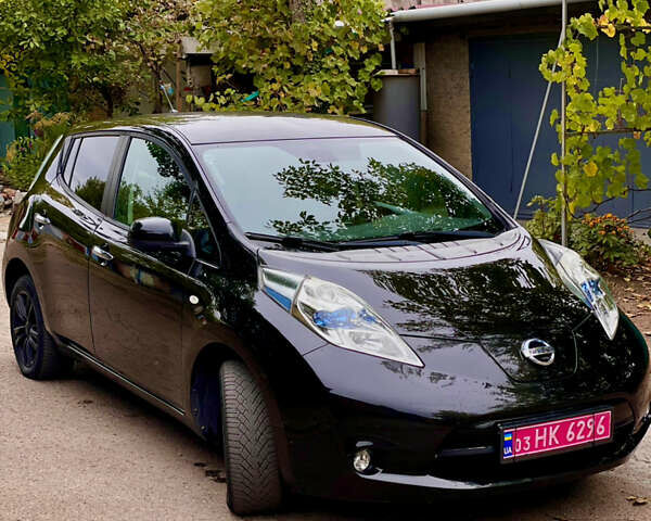 Чорний Ніссан Ліф, об'ємом двигуна 0 л та пробігом 115 тис. км за 7750 $, фото 2 на Automoto.ua