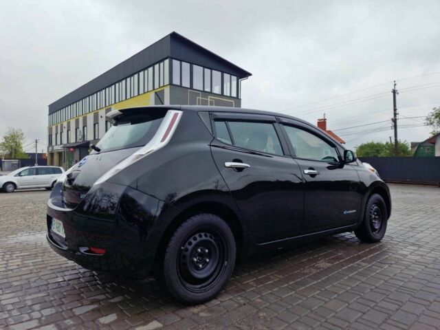 Черный Ниссан Лиф, объемом двигателя 0 л и пробегом 127 тыс. км за 6500 $, фото 5 на Automoto.ua