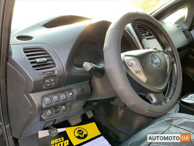 Чорний Ніссан Ліф, об'ємом двигуна 24 л та пробігом 128 тис. км за 6400 $, фото 12 на Automoto.ua