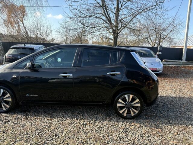 Чорний Ніссан Ліф, об'ємом двигуна 0 л та пробігом 120 тис. км за 6500 $, фото 7 на Automoto.ua