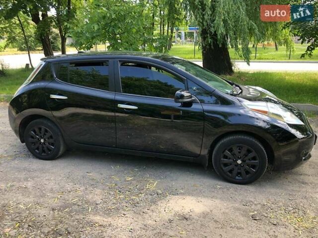 Чорний Ніссан Ліф, об'ємом двигуна 0 л та пробігом 133 тис. км за 8650 $, фото 5 на Automoto.ua
