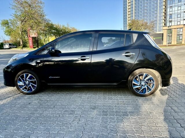 Чорний Ніссан Ліф, об'ємом двигуна 0 л та пробігом 180 тис. км за 6200 $, фото 5 на Automoto.ua