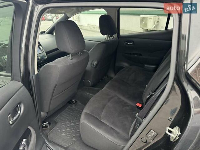 Черный Ниссан Лиф, объемом двигателя 0 л и пробегом 85 тыс. км за 6999 $, фото 3 на Automoto.ua