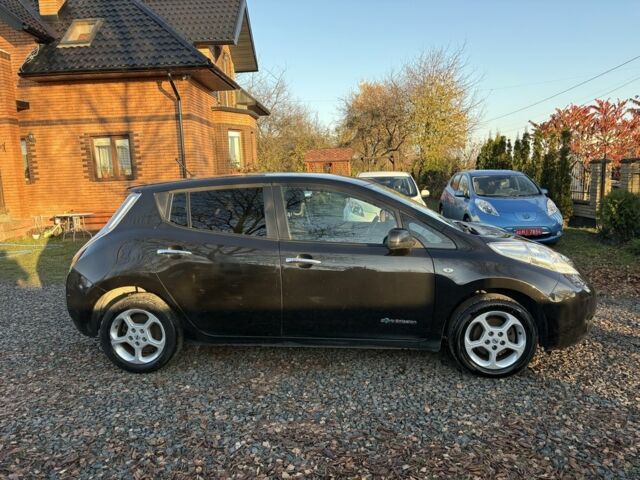 Черный Ниссан Лиф, объемом двигателя 0 л и пробегом 185 тыс. км за 5900 $, фото 4 на Automoto.ua