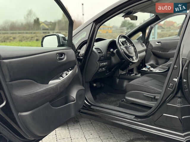 Черный Ниссан Лиф, объемом двигателя 0 л и пробегом 100 тыс. км за 5999 $, фото 24 на Automoto.ua