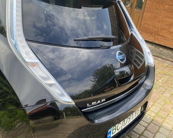 Чорний Ніссан Ліф, об'ємом двигуна 0 л та пробігом 127 тис. км за 7900 $, фото 11 на Automoto.ua