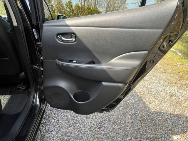 Черный Ниссан Лиф, объемом двигателя 0 л и пробегом 150 тыс. км за 6800 $, фото 17 на Automoto.ua