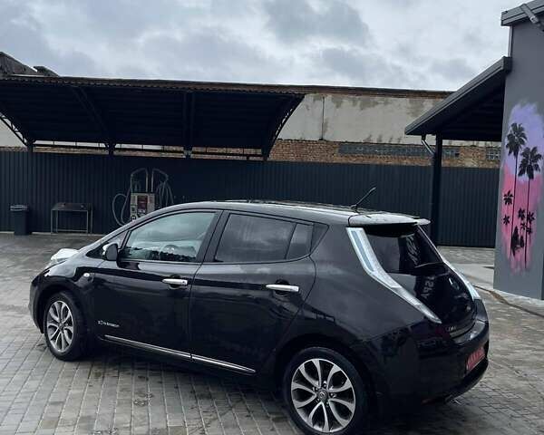 Чорний Ніссан Ліф, об'ємом двигуна 0 л та пробігом 136 тис. км за 6999 $, фото 8 на Automoto.ua