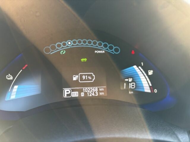 Чорний Ніссан Ліф, об'ємом двигуна 0 л та пробігом 102 тис. км за 5900 $, фото 22 на Automoto.ua