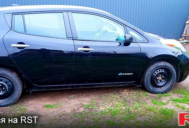 Чорний Ніссан Ліф, об'ємом двигуна 0 л та пробігом 174 тис. км за 6500 $, фото 4 на Automoto.ua