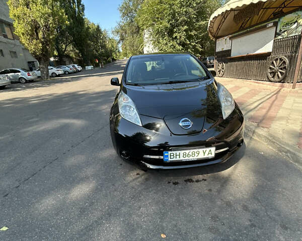 Черный Ниссан Лиф, объемом двигателя 0 л и пробегом 80 тыс. км за 6500 $, фото 8 на Automoto.ua