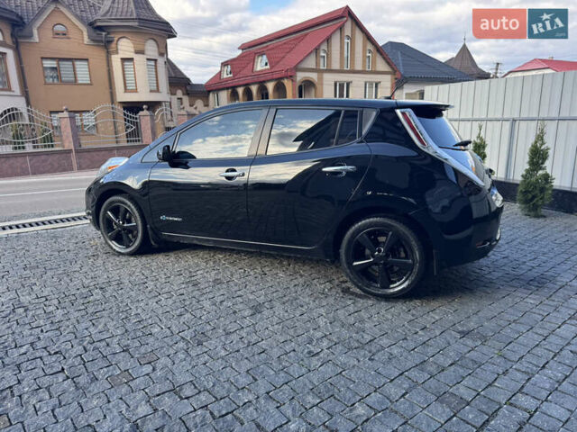 Черный Ниссан Лиф, объемом двигателя 0 л и пробегом 130 тыс. км за 6800 $, фото 8 на Automoto.ua