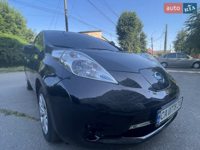 Черный Ниссан Лиф, объемом двигателя 0 л и пробегом 22 тыс. км за 10300 $, фото 17 на Automoto.ua