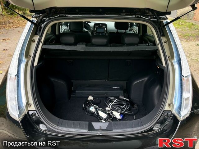 Чорний Ніссан Ліф, об'ємом двигуна 80 л та пробігом 115 тис. км за 7750 $, фото 6 на Automoto.ua