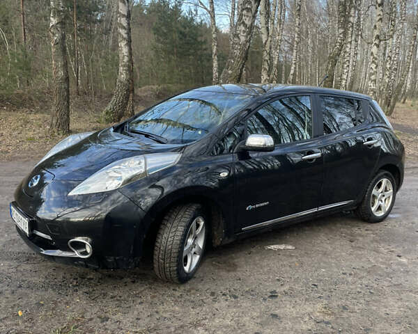 Черный Ниссан Лиф, объемом двигателя 0 л и пробегом 125 тыс. км за 6199 $, фото 7 на Automoto.ua