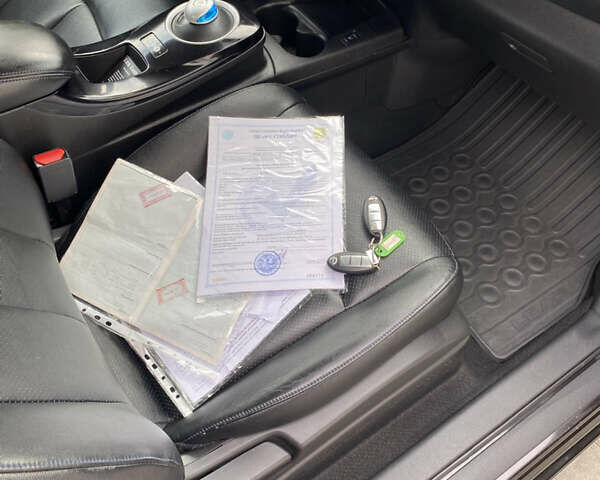 Ниссан Лиф 2014 в Ужгороде на Automoto.ua Черный Ниссан Лиф, объемом двигателя 0 л и пробегом 186 тыс. км за 6950 $, фото 10 на Automoto.ua