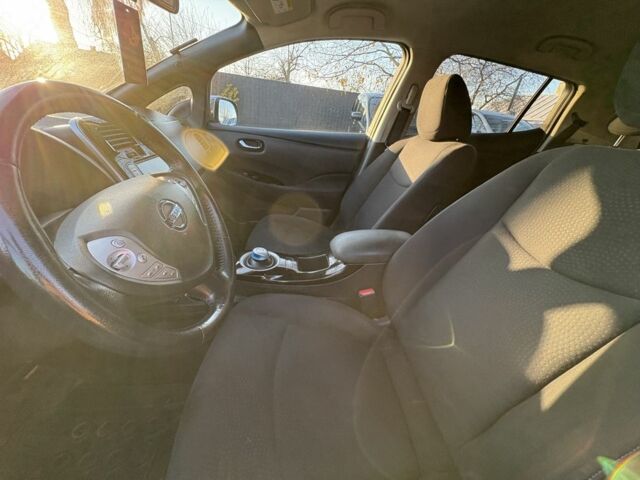 Чорний Ніссан Ліф, об'ємом двигуна 0 л та пробігом 102 тис. км за 5900 $, фото 20 на Automoto.ua