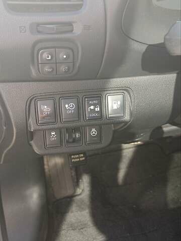 Чорний Ніссан Ліф, об'ємом двигуна 0 л та пробігом 126 тис. км за 7000 $, фото 121 на Automoto.ua