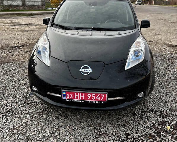 Черный Ниссан Лиф, объемом двигателя 0 л и пробегом 144 тыс. км за 5999 $, фото 4 на Automoto.ua