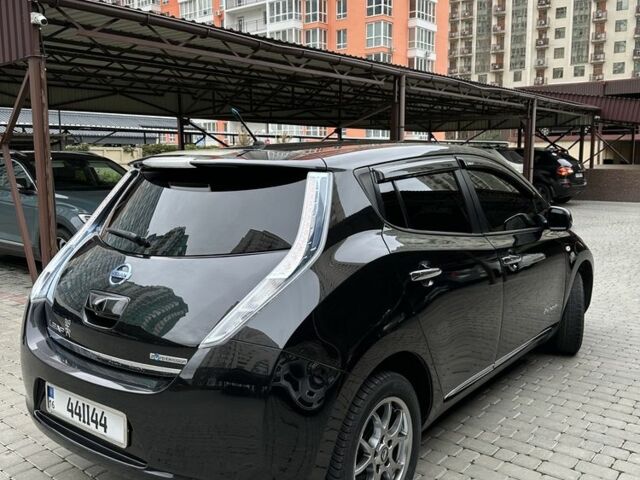 Чорний Ніссан Ліф, об'ємом двигуна 0 л та пробігом 170 тис. км за 6999 $, фото 6 на Automoto.ua